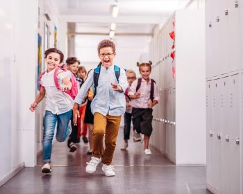 Cum aleg cel mai bun after school pentru copilul meu